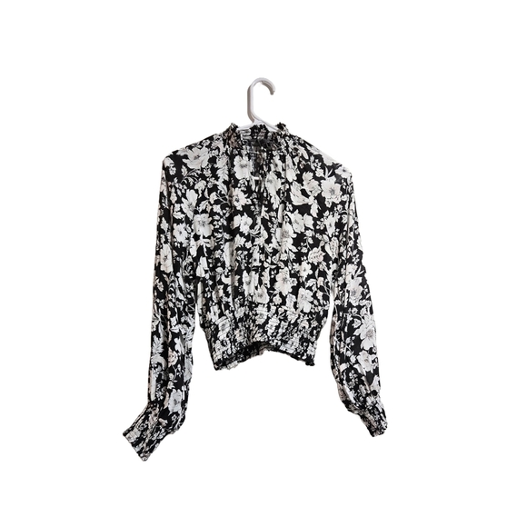 Forever 21 Black and White Puff Sleeve Blouse - Picture 3 of 8